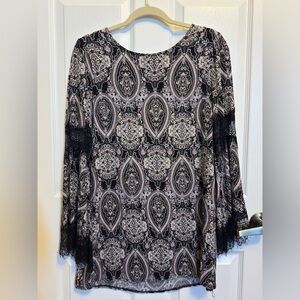 Xhilaration Black and Pink Paisley Blouse